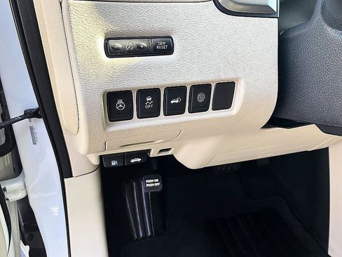 Used 2019 Nissan Murano SL w/ SL Technology Package FWD image 23