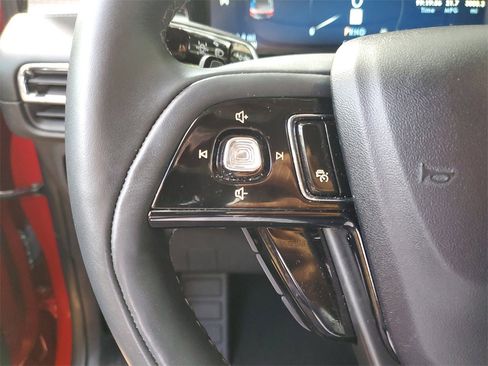 Used 2023 Lincoln Corsair Reserve w/ Jet Appearance Package image 24