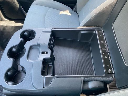 Used 2019 RAM 1500 Tradesman AWD/4WD image 25
