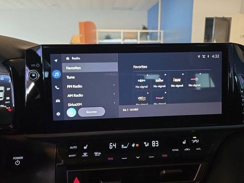 Used 2025 Toyota Camry XSE FWD image 16