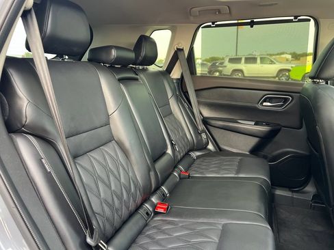 Used 2023 Nissan Rogue Platinum w/ Platinum Premium Package FWD image 30