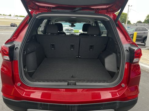 Used 2024 Chevrolet Equinox LT image 5