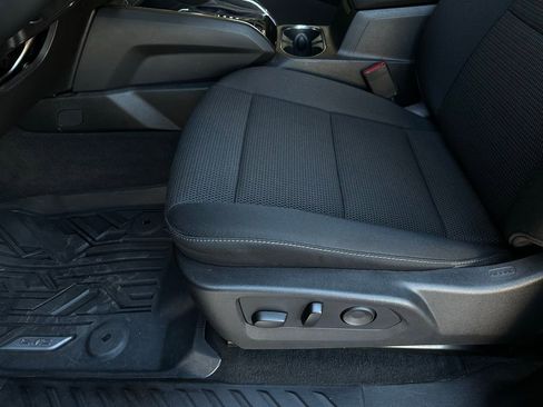 Used 2024 GMC Canyon Elevation w/ Convenience Package image 11