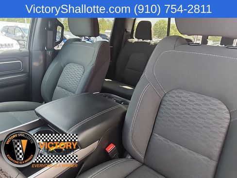 Used 2025 RAM 1500 Big Horn AWD/4WD image 23