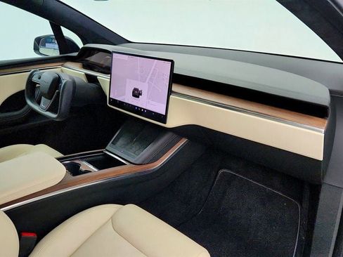 Used 2022 Tesla Model X AWD/4WD image 31