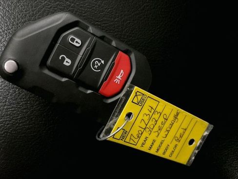 Used 2023 Jeep Wrangler Unlimited Sport AWD/4WD image 11