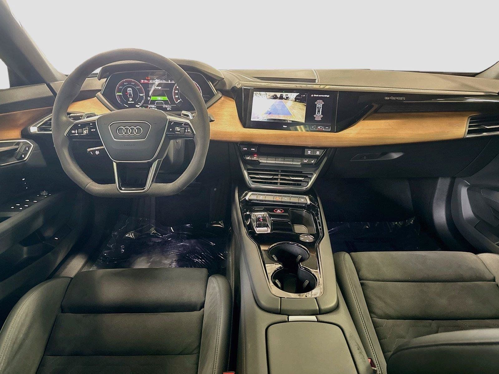 Used 2022 Audi e-tron GT Premium Plus AWD/4WD image 23