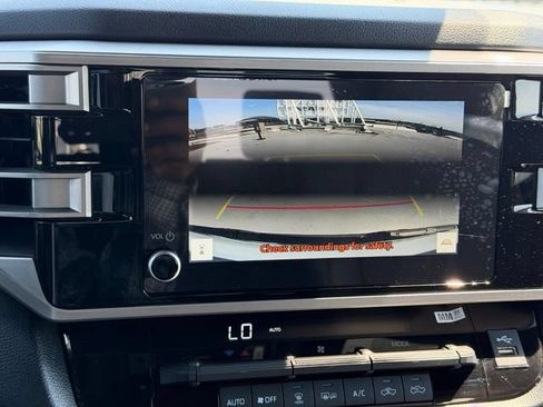 Certified 2025 Toyota Tundra SR5 AWD/4WD image 18