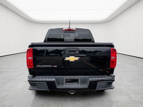 Used 2017 Chevrolet Colorado Z71 AWD/4WD image 5