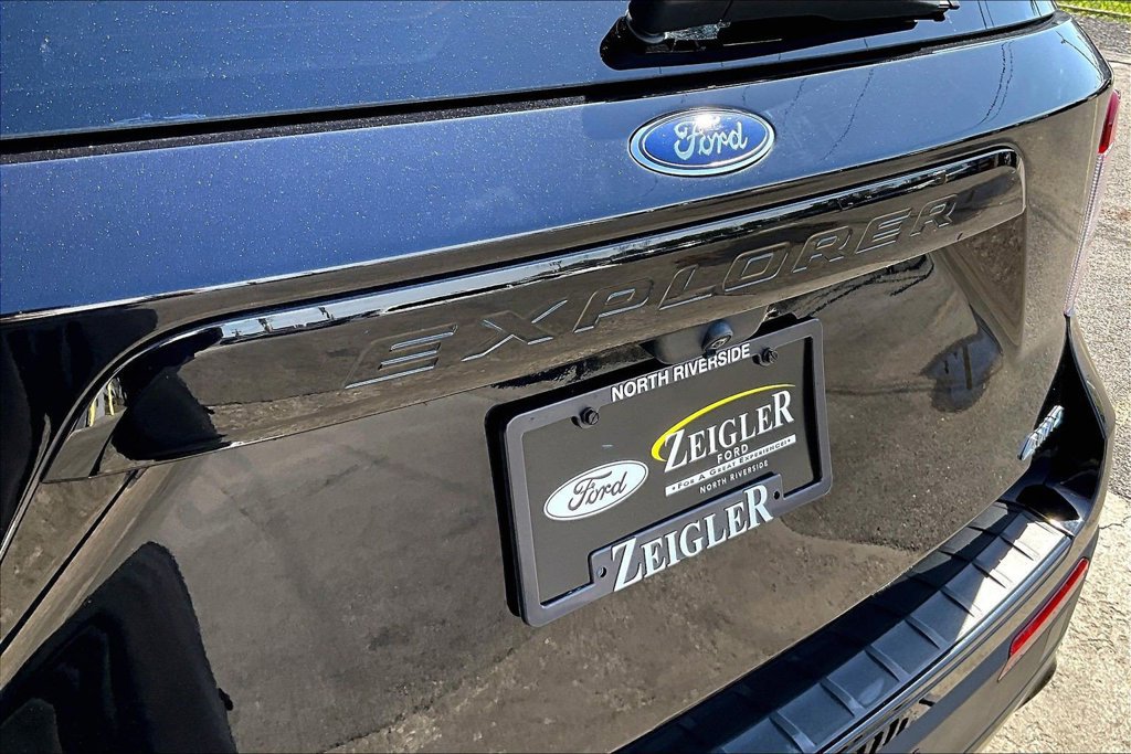 Certified 2023 Ford Explorer ST-Line AWD/4WD image 8