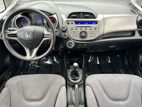 Used 2011 Honda Fit image 25