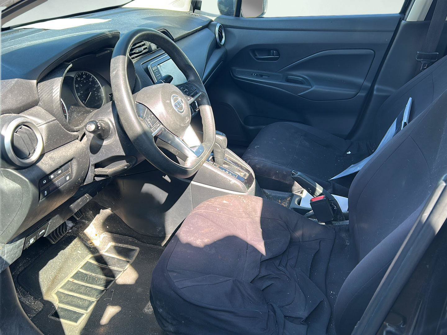 Used 2021 Nissan Versa S FWD image 5
