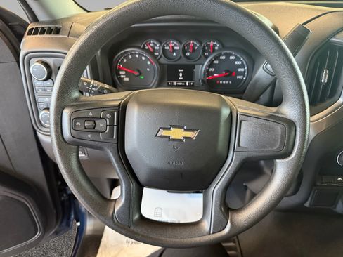 Used 2022 Chevrolet Silverado 1500 Custom AWD/4WD image 13