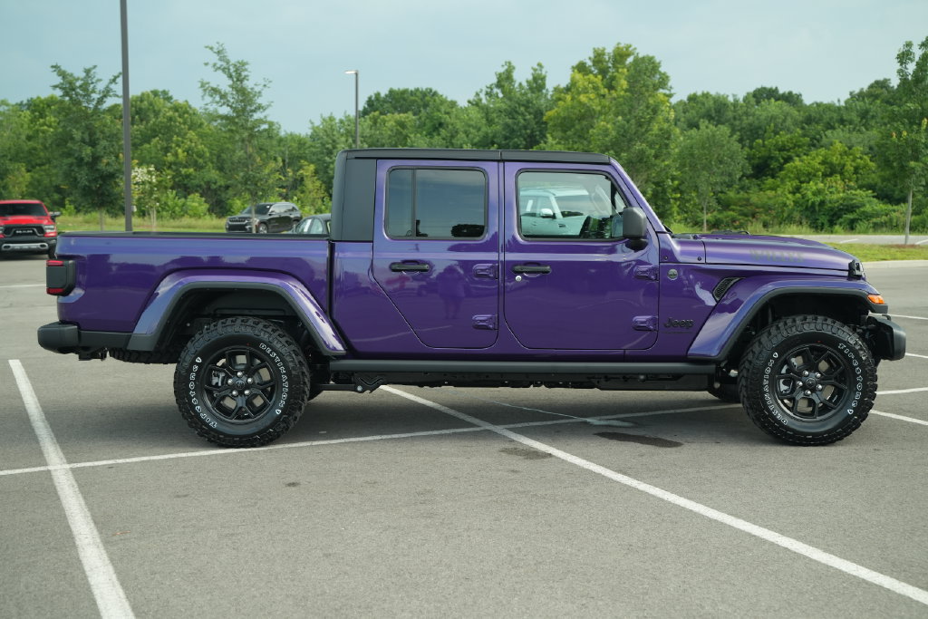 New 2026 Jeep Gladiator Sport AWD/4WD image 8