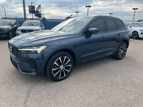 Used 2024 Volvo XC60 B5 Plus AWD/4WD image 7