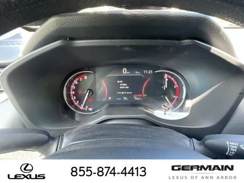 Used 2025 Toyota RAV4 XLE AWD/4WD image 17
