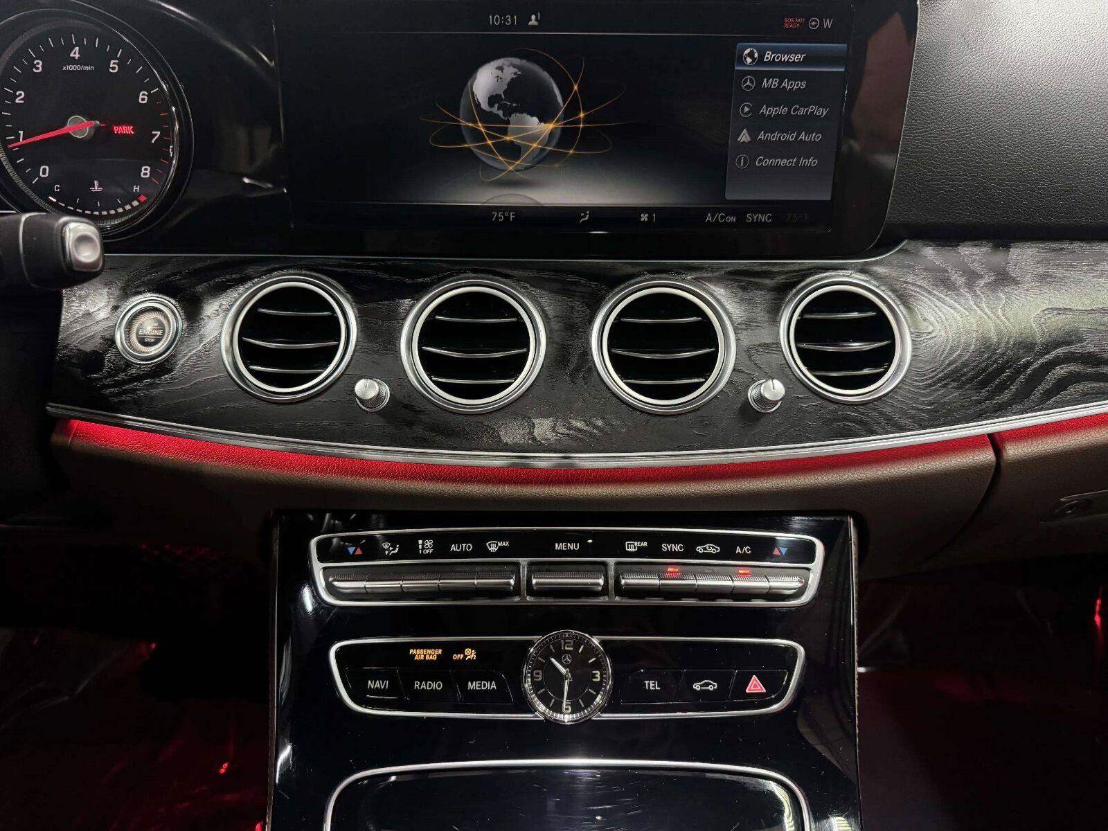 Used 2017 Mercedes-Benz E 300 4MATIC image 17