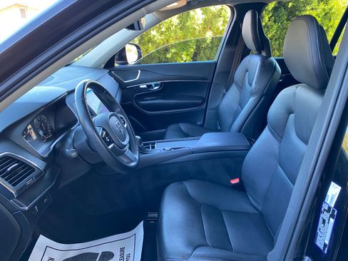 Used 2020 Volvo XC90 T6 Momentum image 33