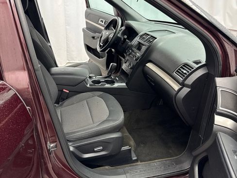 Used 2018 Ford Explorer XLT AWD/4WD image 22