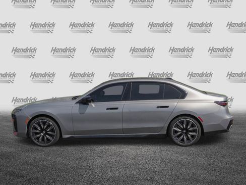 Used 2024 BMW i7 M70 w/ Premium Package AWD/4WD image 6