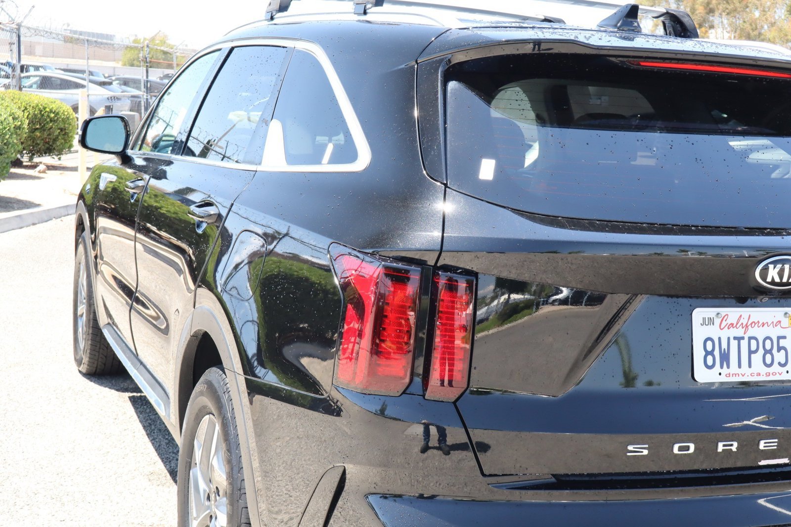 Used 2021 Kia Sorento S FWD image 16
