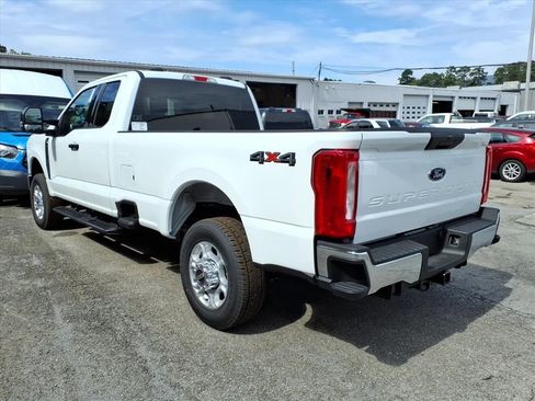 New 2026 Ford F250 XLT image 4