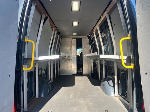 Used 2019 Mercedes-Benz Sprinter 170 image 9