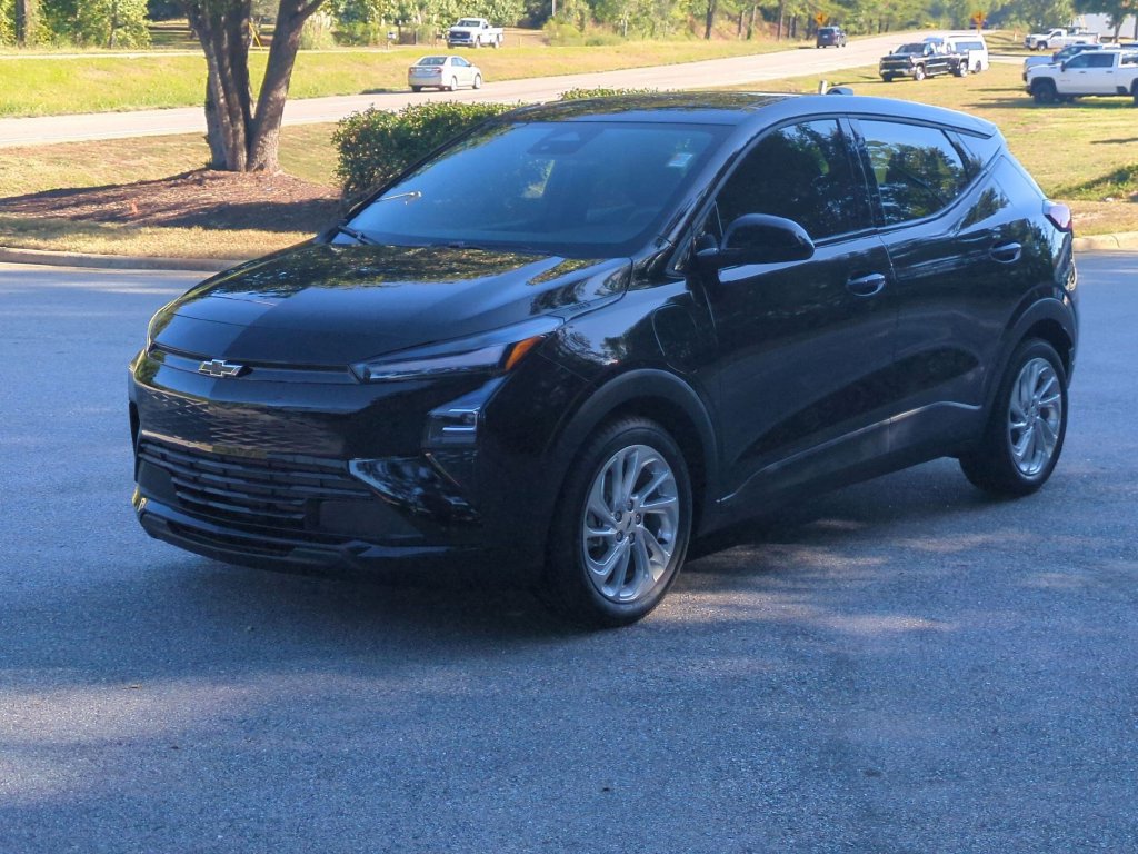 New 2027 Chevrolet Bolt LT w/ Comfort Package FWD image 9