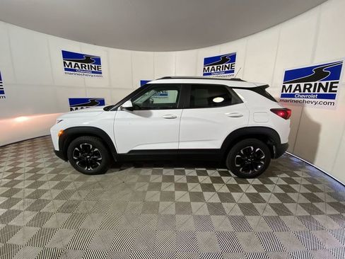 Used 2023 Chevrolet TrailBlazer LT FWD image 13