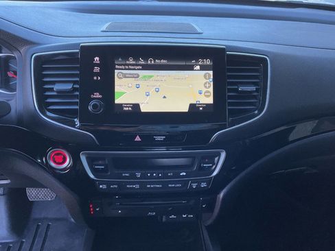 Used 2020 Honda Pilot Touring image 20