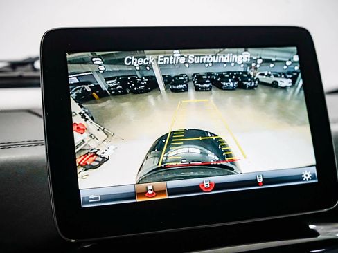 Used 2017 Mercedes-Benz G 63 AMG 4MATIC image 22