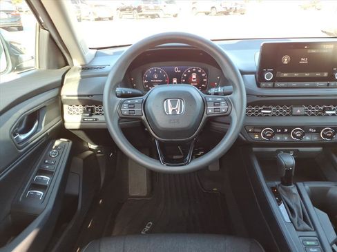 Used 2024 Honda Accord EX image 18