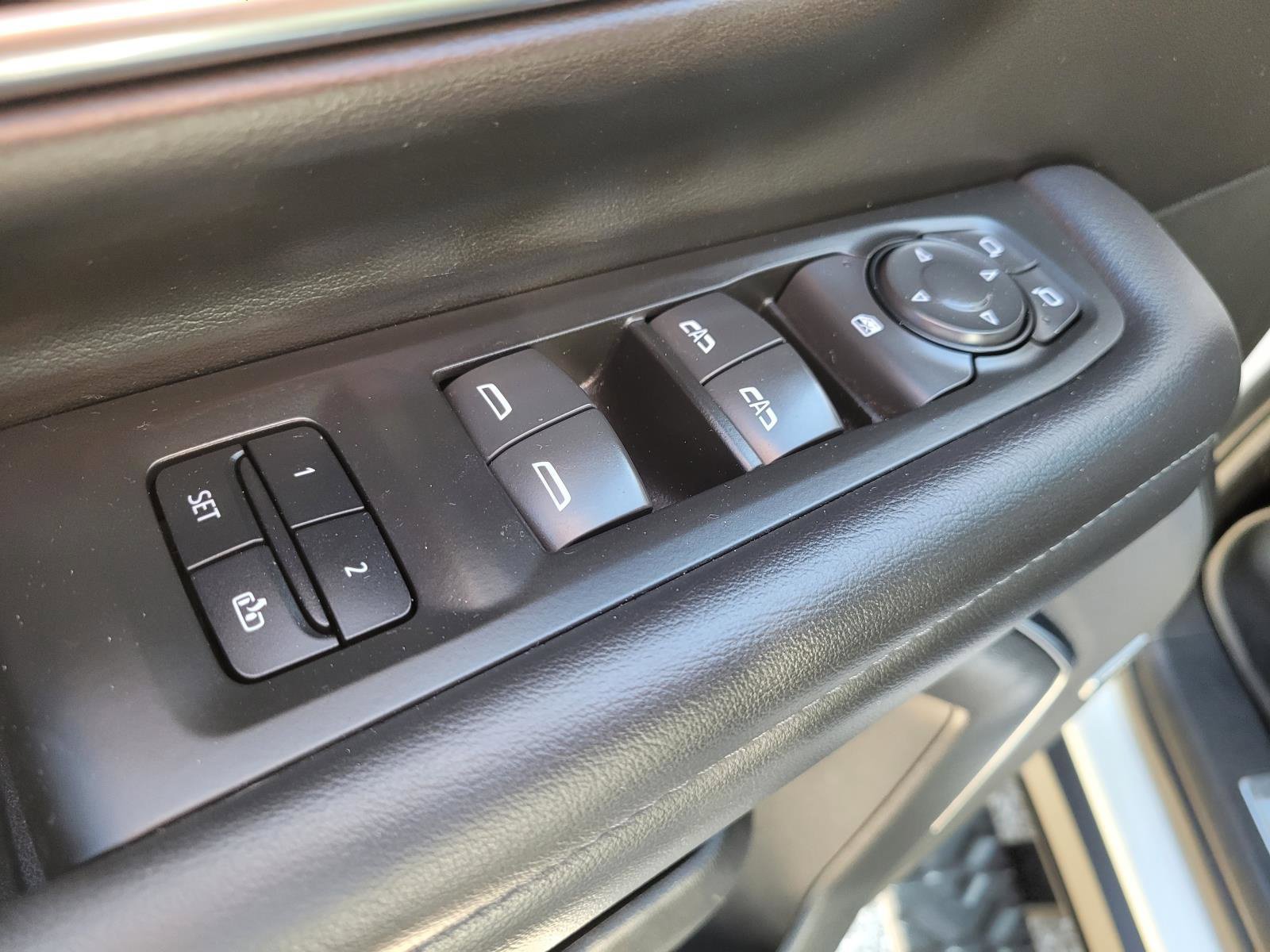 Used 2022 Chevrolet Suburban Z71 AWD/4WD image 20
