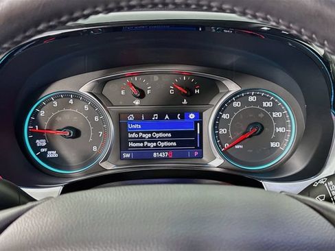 Used 2020 Chevrolet Traverse LT FWD image 12