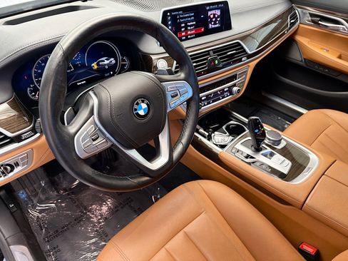Used 2019 BMW 740i 740i image 7