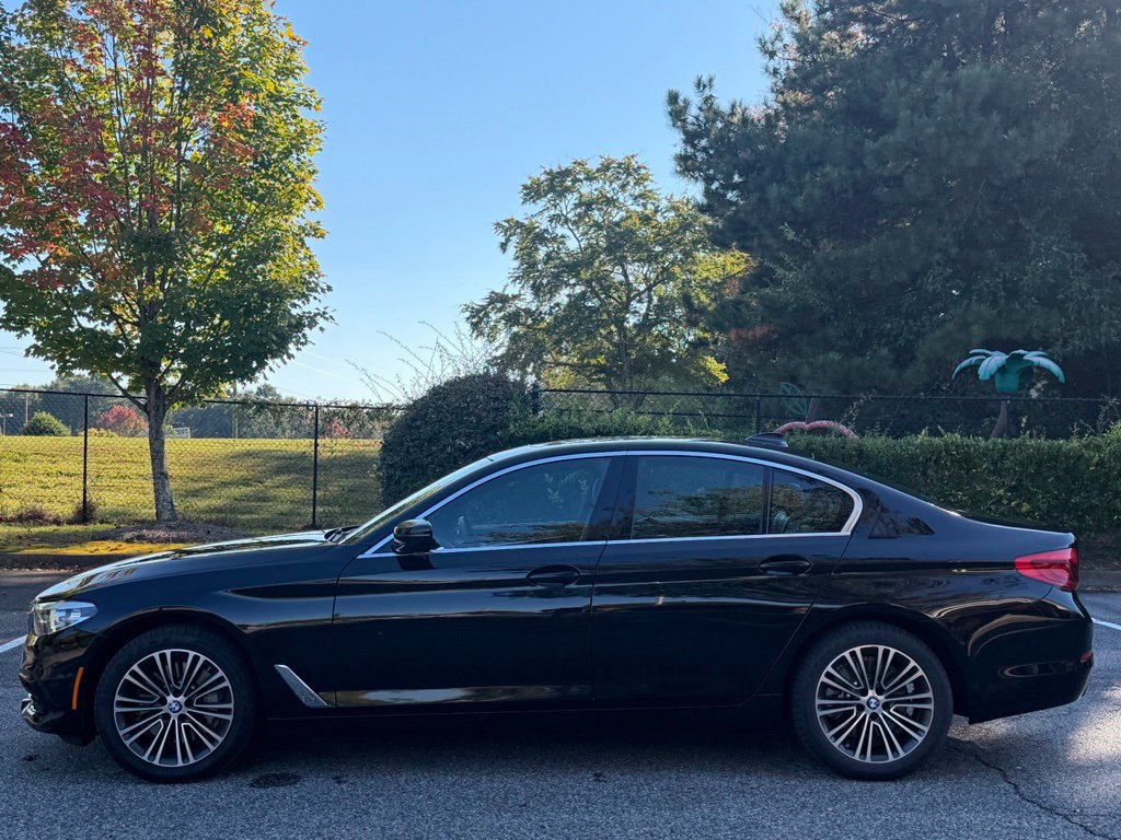 Used 2020 BMW 530i w/ Convenience Package RWD image 2