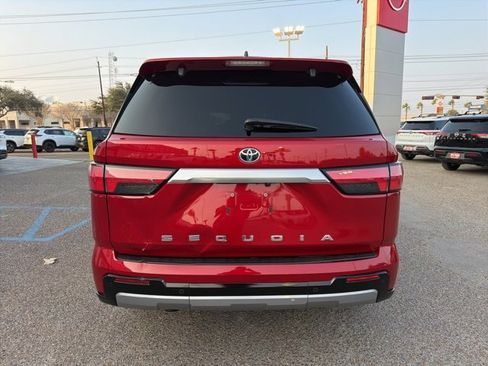 Used 2024 Toyota Sequoia Capstone image 5