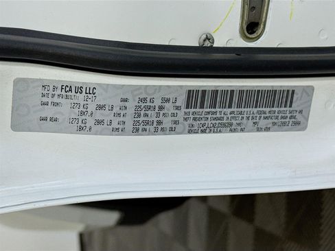 Used 2018 Jeep Cherokee Latitude w/ Altitude Package image 29