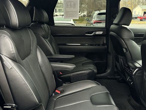 Used 2024 Hyundai Palisade Calligraphy image 23