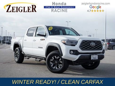 Used 2022 Toyota Tacoma TRD Off-Road image 1