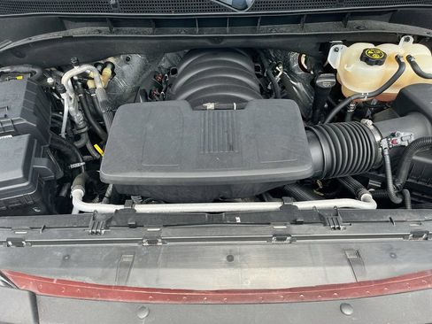 Used 2023 GMC Yukon SLT RWD image 10