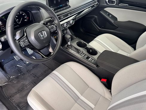 Used 2025 Honda Civic FWD Hybrid Sedan image 9