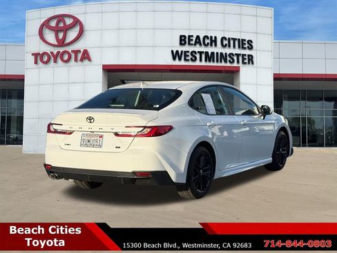 Certified 2025 Toyota Camry SE w/ Convenience Package image 14