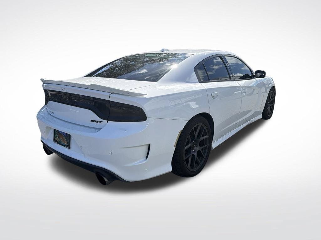 Used 2017 Dodge Charger R/T Scat Pack w/ Technology Group RWD image 5