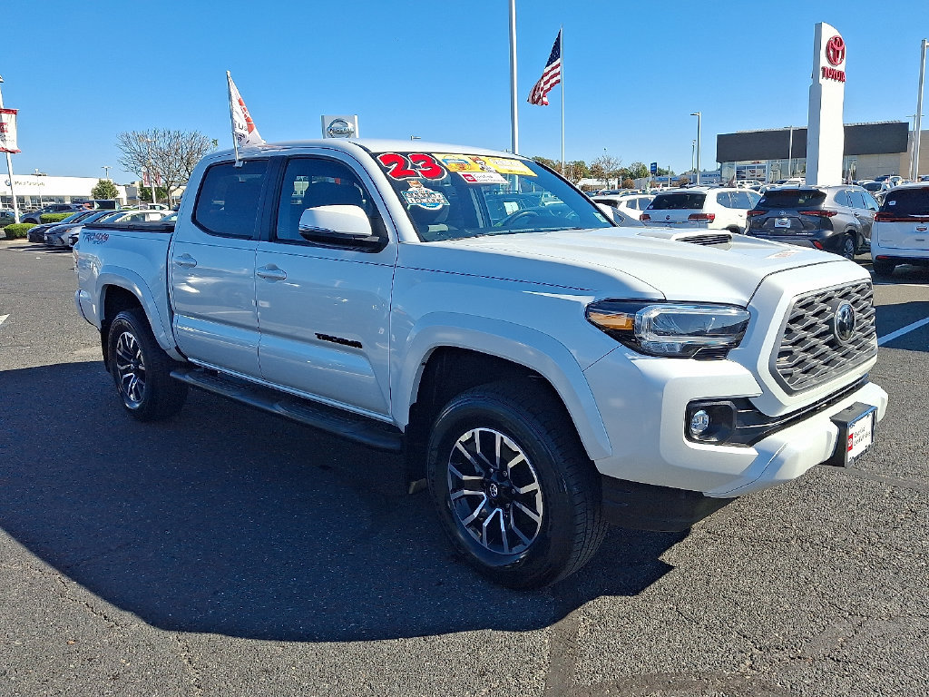Certified 2023 Toyota Tacoma TRD Sport w/ Black Out Package (TMS) AWD/4WD image 3