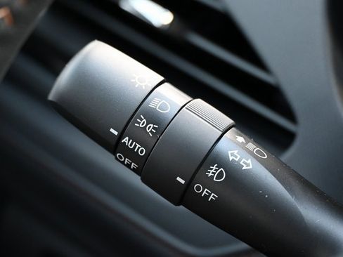 New 2025 Subaru Forester Touring image 31