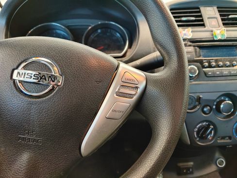 Used 2017 Nissan Versa SV FWD image 10