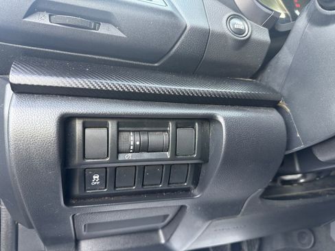 Used 2023 Subaru Crosstrek 2.0i Premium image 21