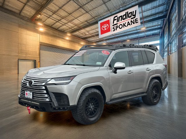 Used 2022 Lexus LX 600 4WD w/ Luxury Package image 1