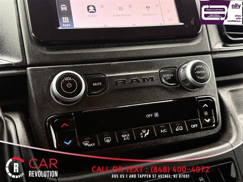 Used 2025 RAM ProMaster 2500 w/ Convenience Group image 31